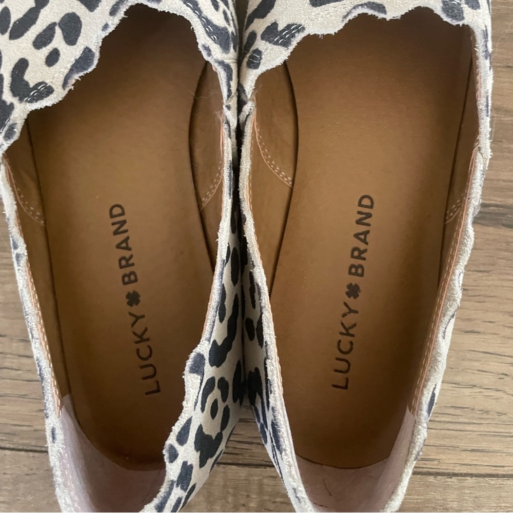 Lucky Brand Cloey Scalloped Leopard Flat - Picture 5 of 6